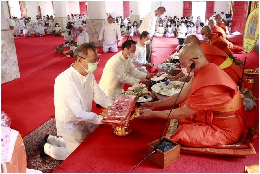 ﻿สำนักงานบังคับคดีจังหวัดลำปาง ร่วมพิธีทำบุญตักบาตร เนื่องในวันมาฆบูชา ประจำปี 2564